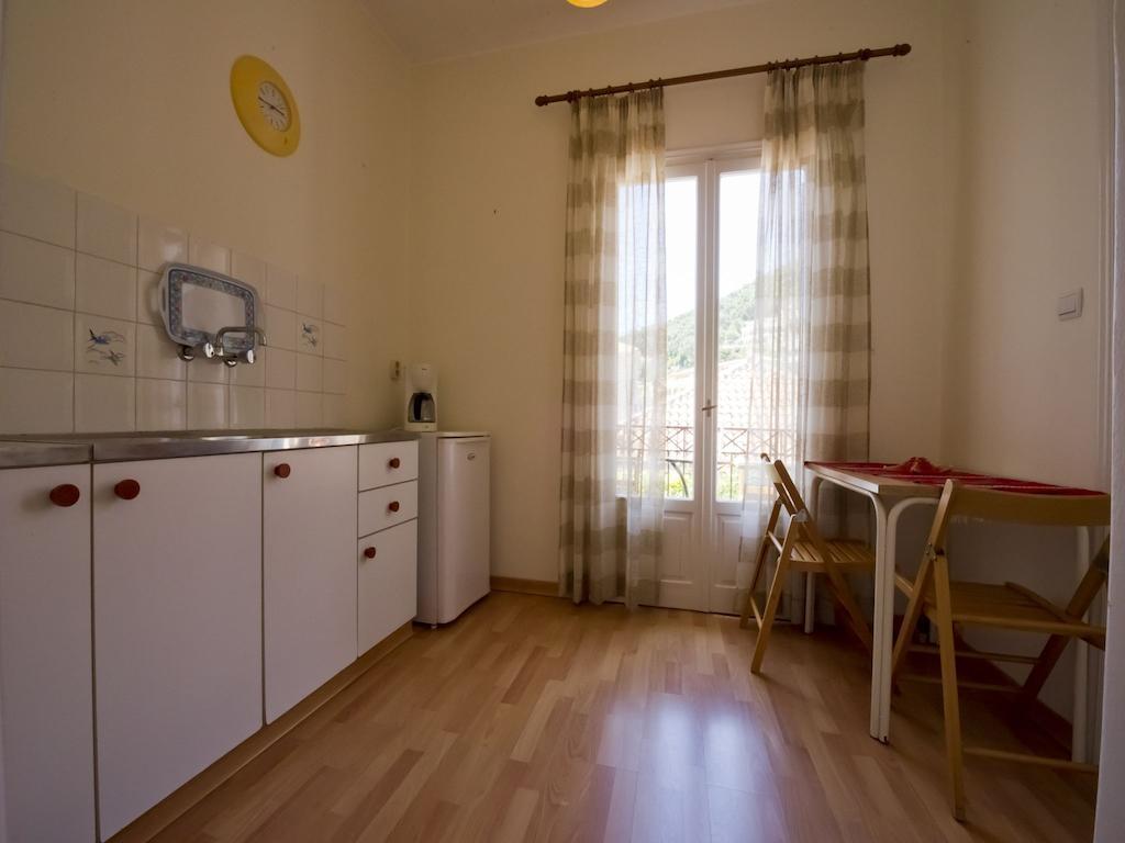 Anemos Parga Quarto foto